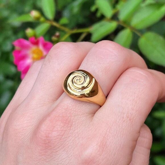 New! “Madrid” Engraved Swirl Chunky Gold Ring - Picture 2 of 6